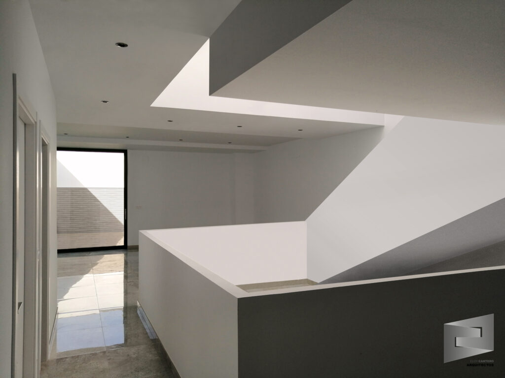 patio interior, vivienda nueva, obra nueva, minimalista